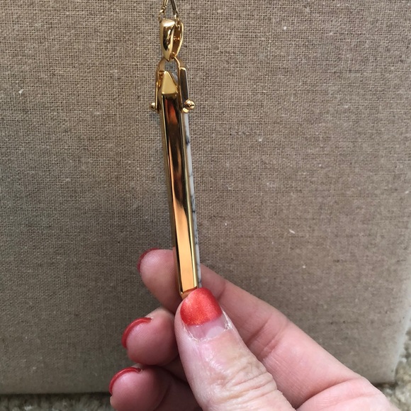 Stella & Dot Stone Rebel Pendant Gold - Picture 6 of 6